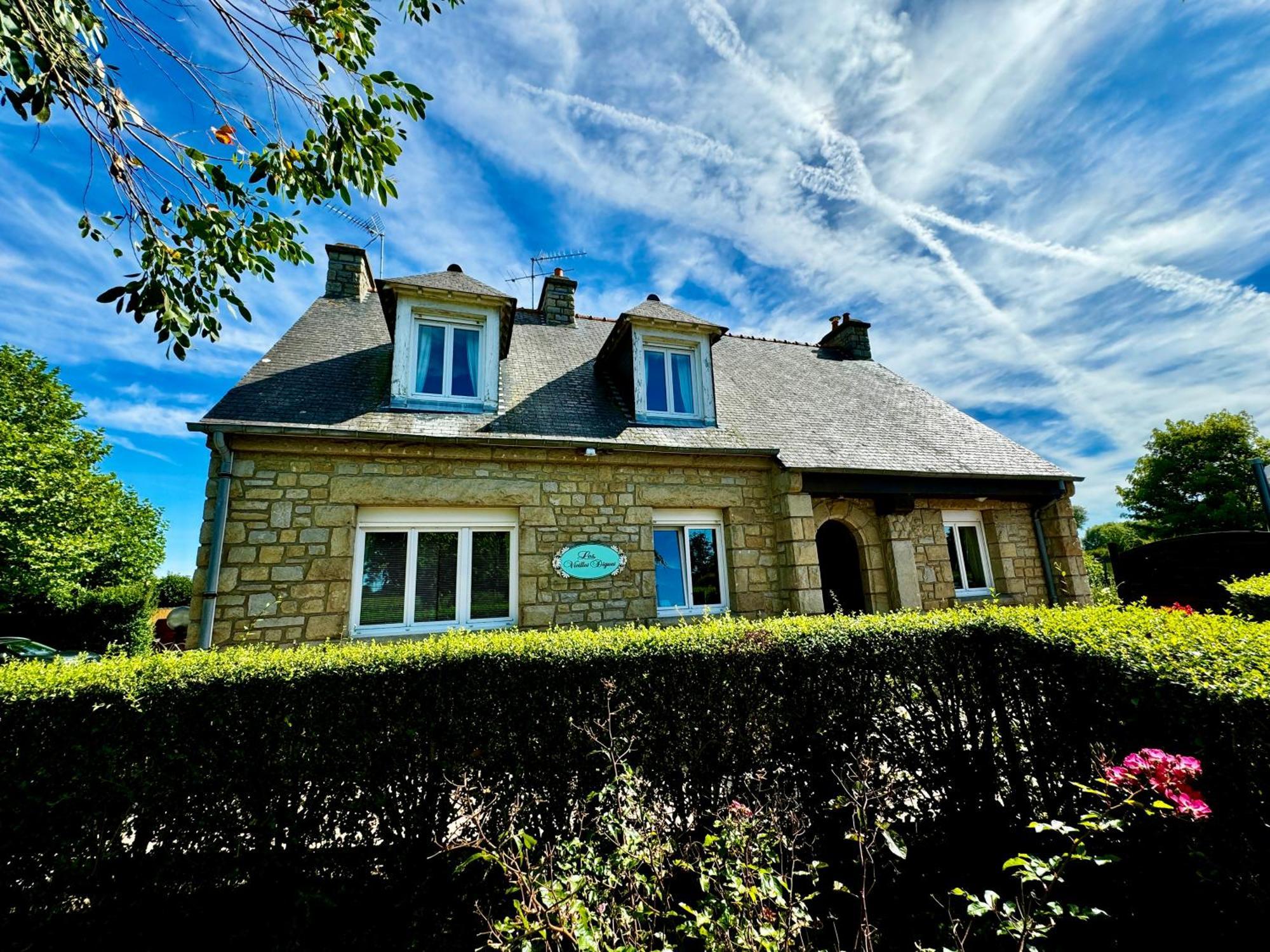 Les Vieilles Digues Bed & Breakfast Beauvoir  Exterior photo