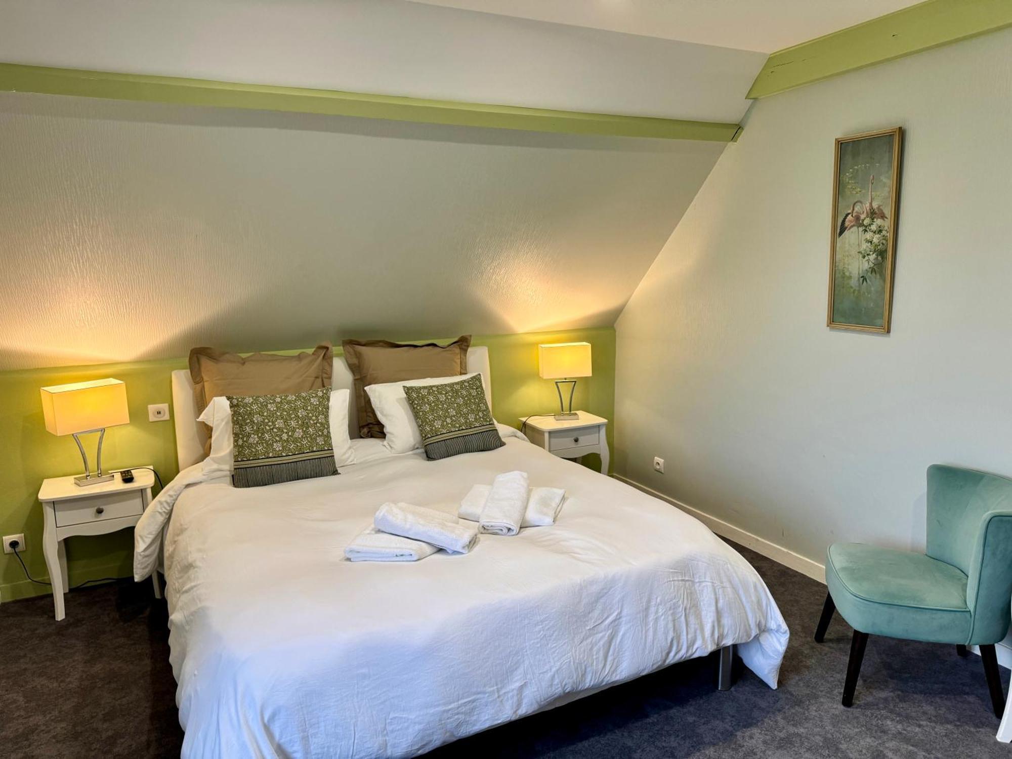 Les Vieilles Digues Bed & Breakfast Beauvoir  Exterior photo